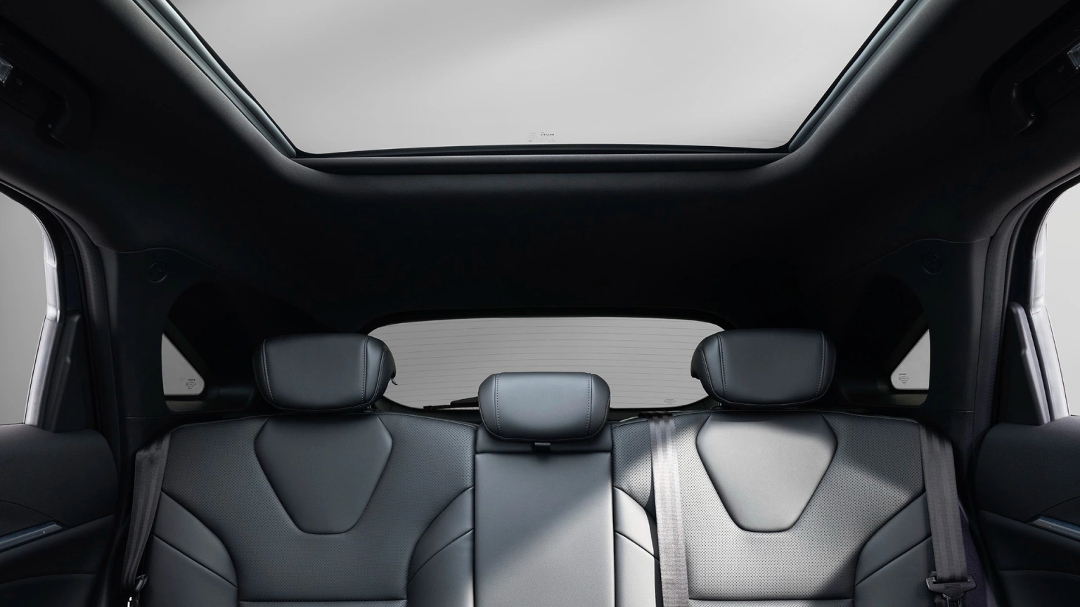 /img/cars/0_(2).webp
