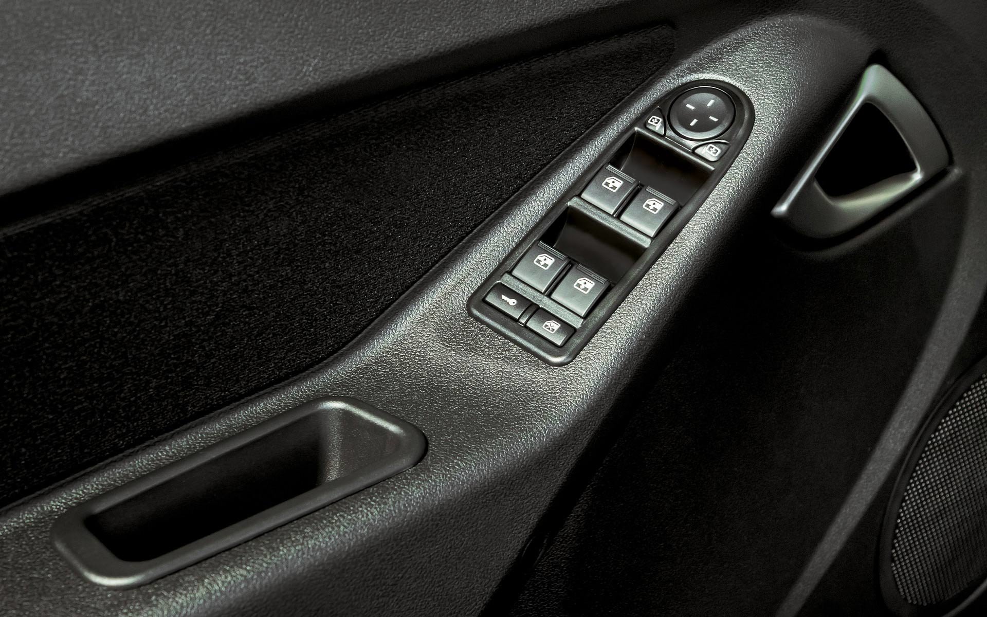 /img/cars/1637052073-interior_lada_Granta_liftback_7.jpg