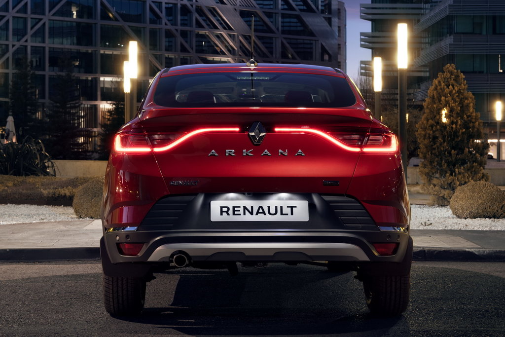 /img/cars/1637052910-exterior_renault_Arkana_16.jpg