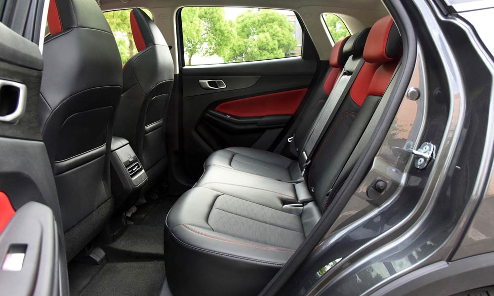 /img/cars/1670826977-cs55-plus-1-15.jpg