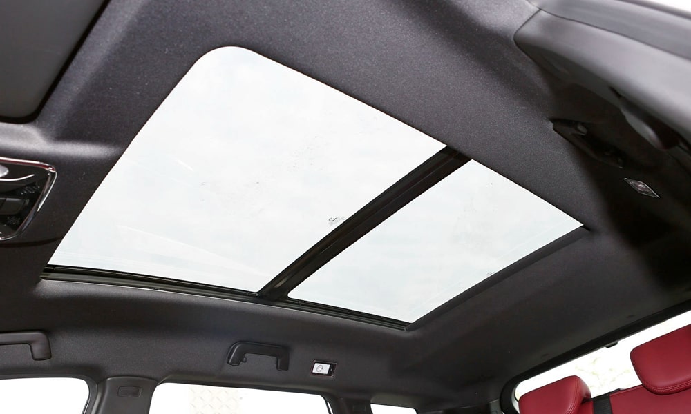 /img/cars/1679921443-x70-plus-1-24.jpg