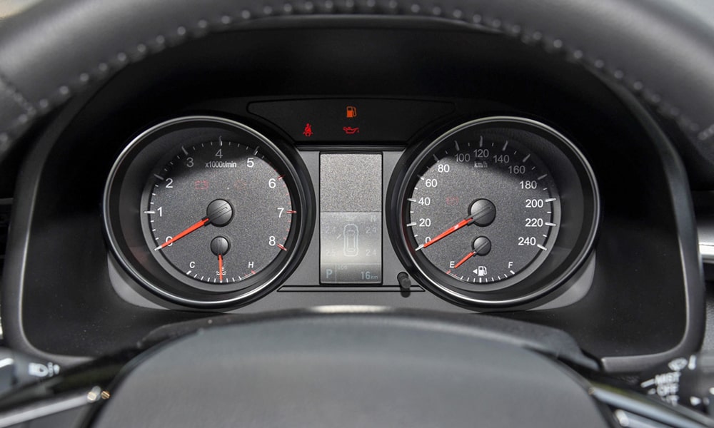 /img/cars/1683010059-m6-19.jpg