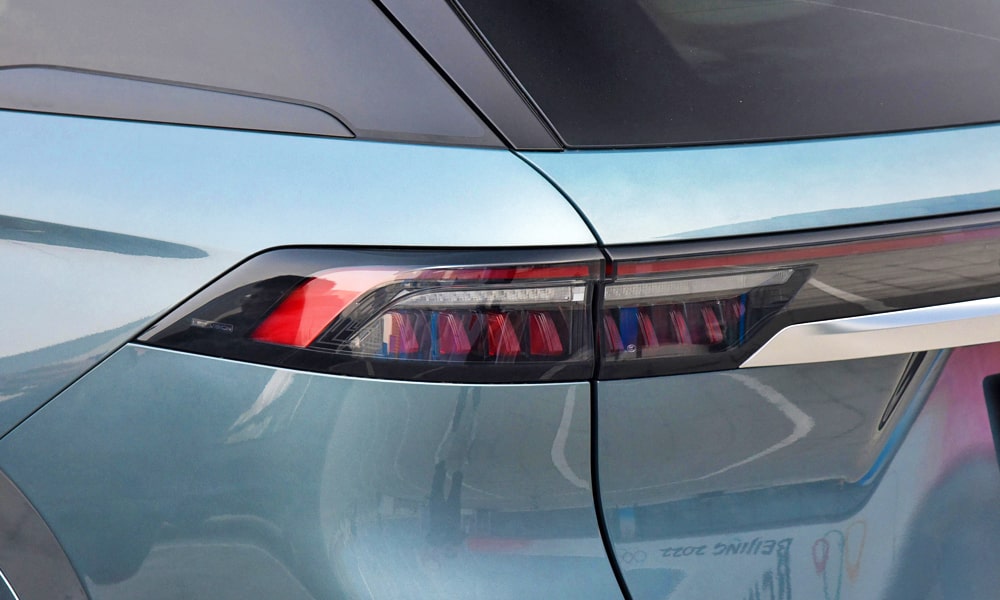 /img/cars/1686307595-tiggo-9-9.jpg