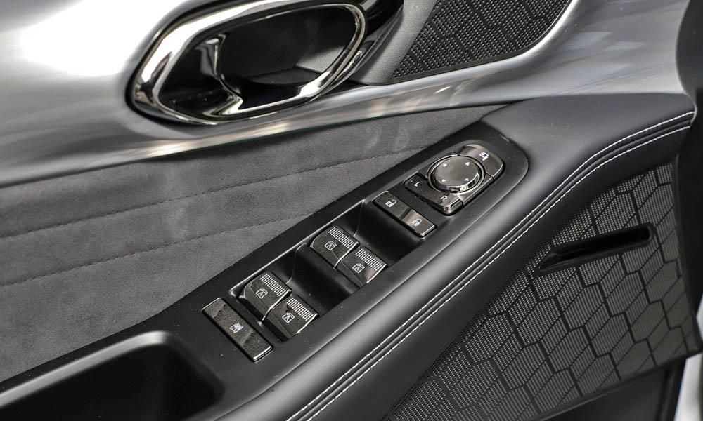/img/cars/1689836474-gs8-42.jpg