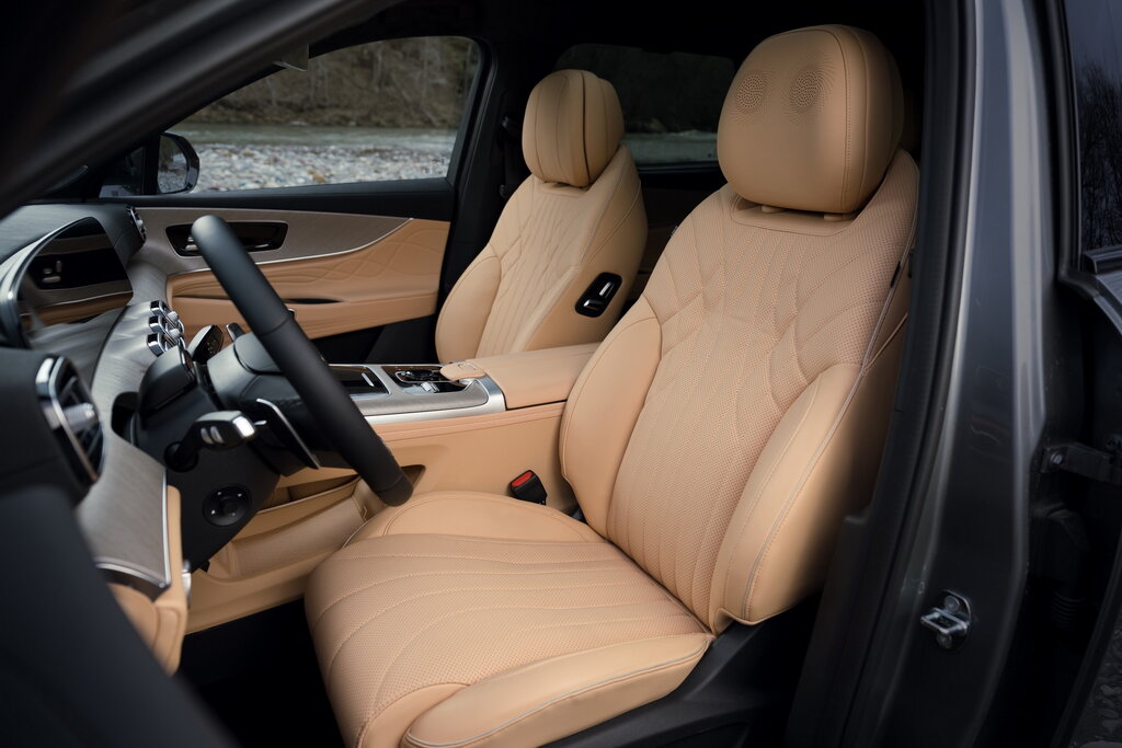 /img/cars/1713449625-jaecoo_j8_1197917.jpg