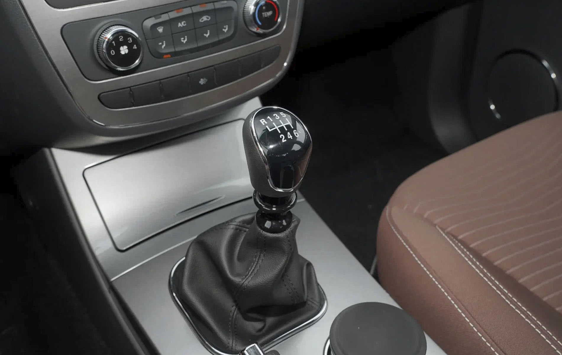 /img/cars/1747123973-13320.jpg