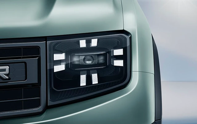 /img/cars/8b825304-bf55-4e7f-aadd-10aa156d7af4.webp